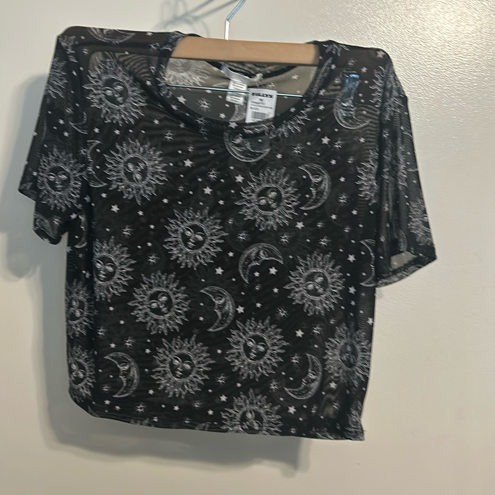 Tilly’s Full Tilt Top